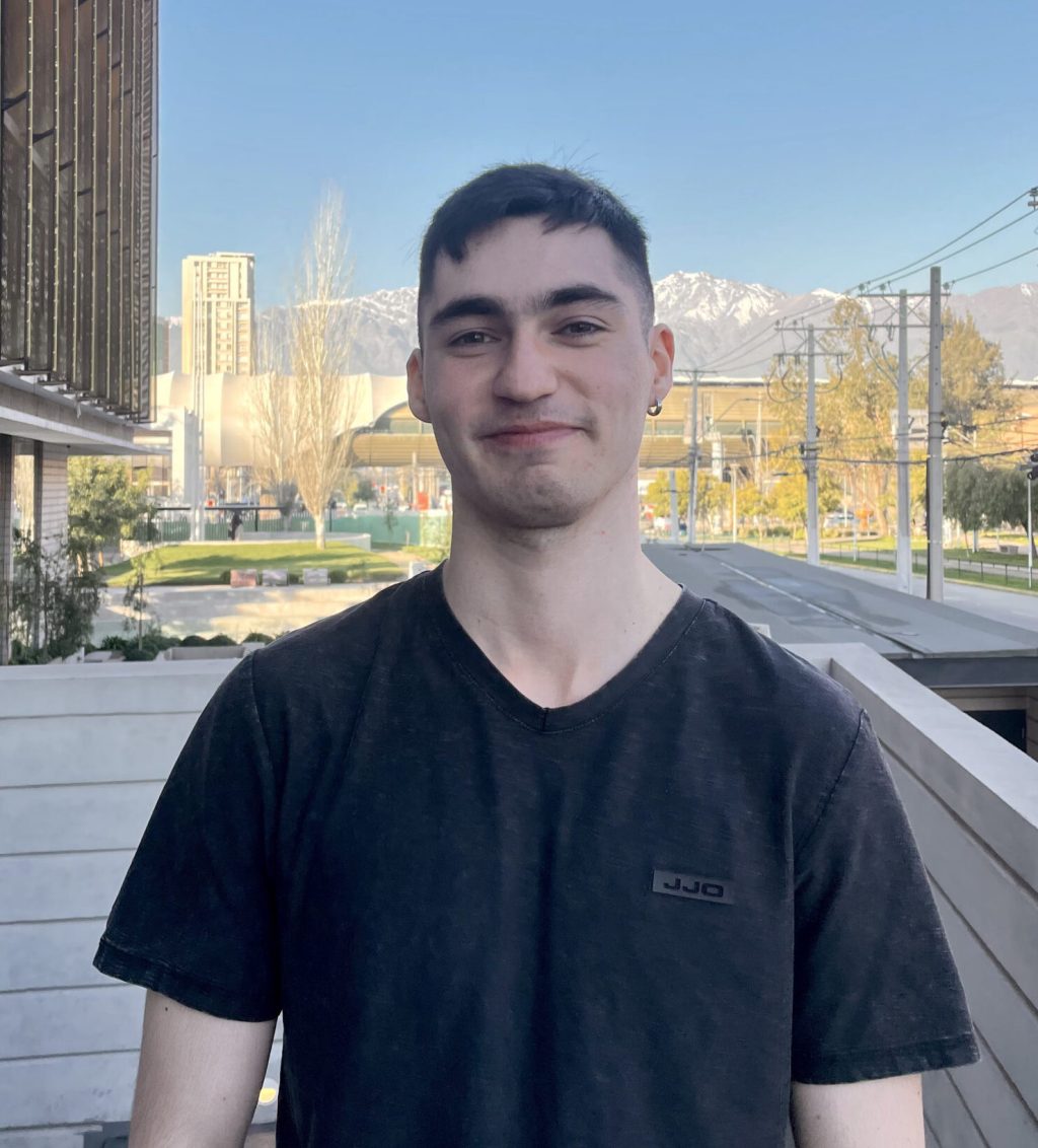 20250707_195611769_iOS 1